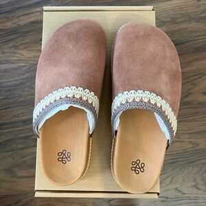 NIB The Sak Bolinas Clogs in Tobacco Sekinyak Leather